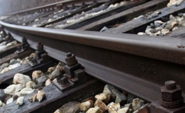 22-ма ранени при сблъсък на пътнически и товарен влак край Нови Сад в Сърбия  