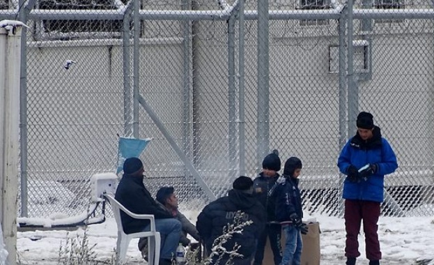 Кметове на гръцки острови искат помощ от ЕС заради бежанците