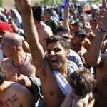 След изборджиите на границата останаха мигрантите. Какво ще правим, ако Ердоган ги пусне?