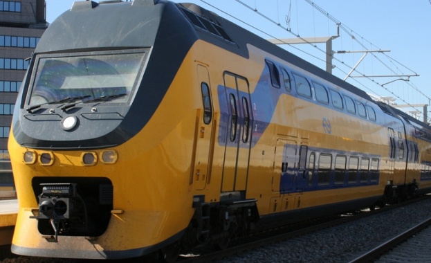 Влаковете в Холандия ще се задвижват изцяло от вятърна енергия