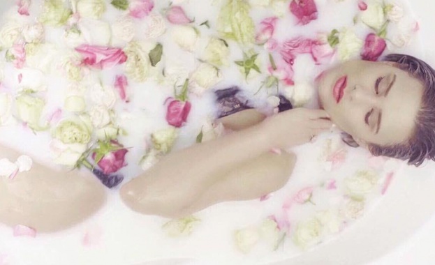 Певицата Ваня Златева с нов видеоклип