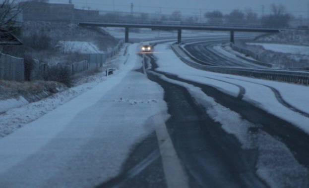 Читателите на "КРОСС" познаха, че институциите няма да се справят със снегопочистването