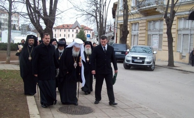 Ясно е кога ще изберат епископите, между които ще е бъдещият митрополит на Враца