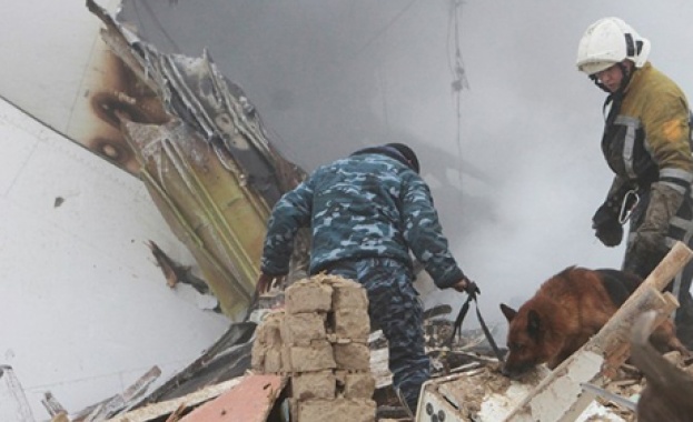 Киргизстан е в траур след самолетната катастрофа, взела най-малко 38 жертви