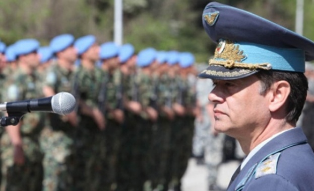 Късо съединение във властта за нов началник на отбраната