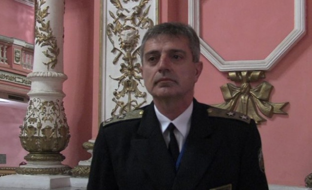 Вицеадмирал Емил Евтимов е временно изпълняващ длъжността началник на отбраната 