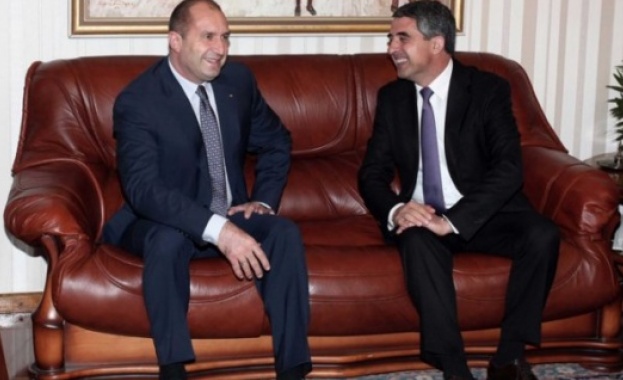 Петият демократично избран президент поема кормилото на "Дондуков"2