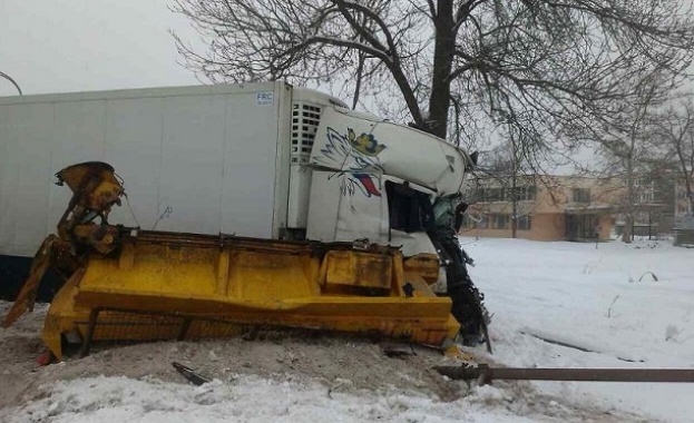 Тежка катастрофа затвори за часове входа на Видин