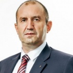 Радев: Няма полза от санкциите към Русия