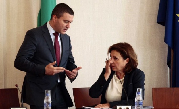 Финансовият министър окончателно спря „реформата“ на Бъчварова