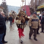 Кукери гонят злите духове в Брезник
