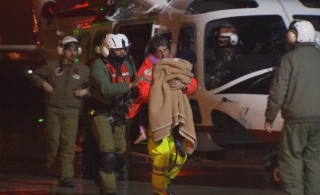 14 са вече жертвите от затрупания от лавина хотел в Италия  