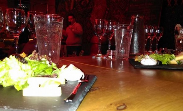 Градският съвет на БСП-София събра гости и журналисти на уникален "Ракиен кръжок"