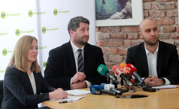 Иванов: Главният прокурор трябва да живее с чувството, че някой му диша във врата