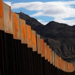 Още една тухла в стената: как страни и народи се „ограждат” едни от други