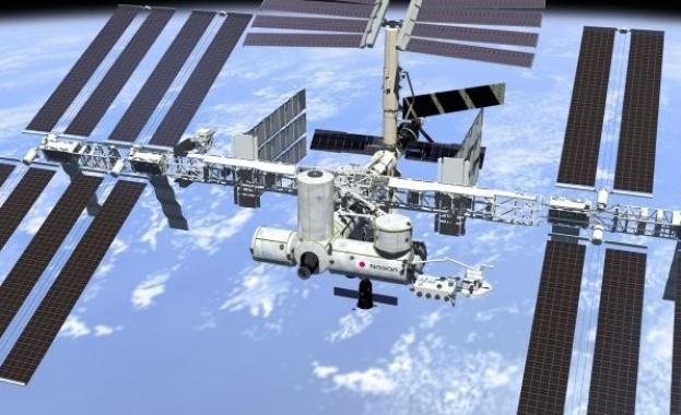 Японски кораб ще експериментира с почистване на "космически боклук"