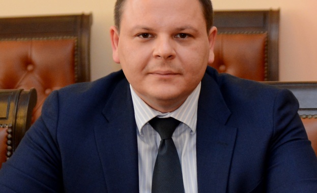 Министър Христо Алексиев посети Локомотивно депо София