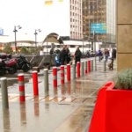 Центърът на Париж се сдоби с обществени улични писоари