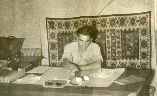 Какъв съм бил глупав: да му говоря истината: ...