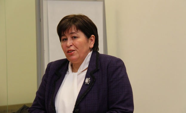 Балтова се срещна с туристическия бранш