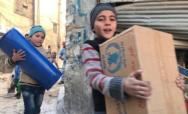 За денонощие Русия е доставила 12 тона продукти в Сирия