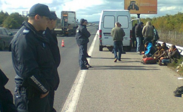 Заловиха каналджии край Калотина