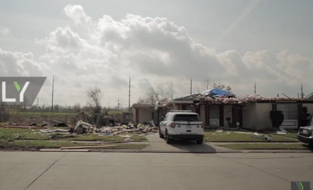 Бедствено положение в Ню Орлиънс след серия торнада (видео)
