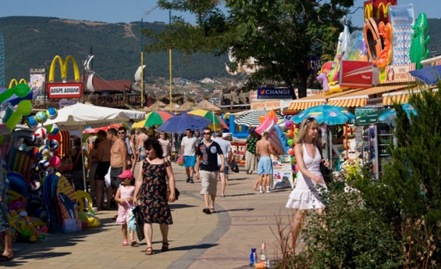 Над 10% е ръстът на българските туристи по Черноморието ни тази година 