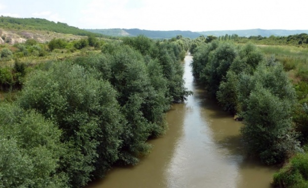 Инспектират реките за нерегламентирани сметища