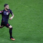 Албанска звезда от Евро 2016 иска да става българин  