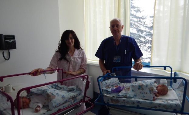 Родиха се първите близнаци за годината  в „Уни Хоспитал“