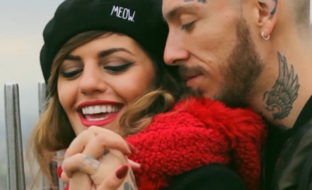 Михаела Филева и Pavell & Venci Venc' направиха специален подарък на всички влюбени (Видео)