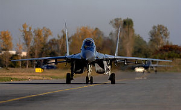 Ройтерс: Руснаците ще ремонтират МиГ-овете на България