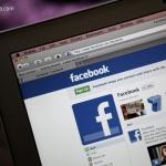 Facebook става директна конкуренция на LinkedIn