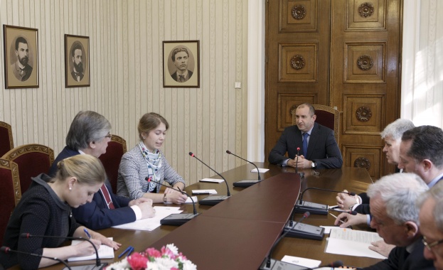 Президентът Румен Радев се срещна с посланика на Русия Анатолий Макаров