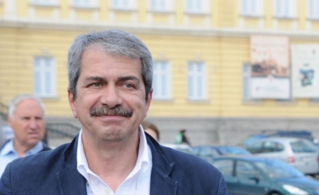 Емблематичен седесар оглави листа на ДОСТ