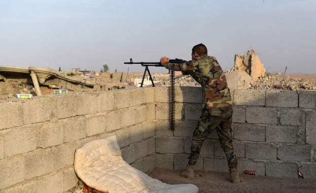 Иракската армия води операция по освобождаването на летището в Мосул от ИДИЛ