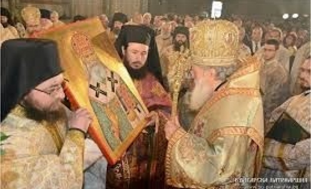 Църквата провежда тържества в чест на Свети Серафим