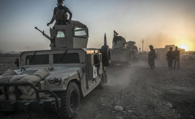 Иракските сили в Мосул се насочват към ключов мост