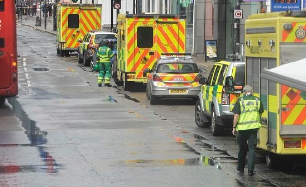 Автомобил се вряза в пешеходци в Лондон