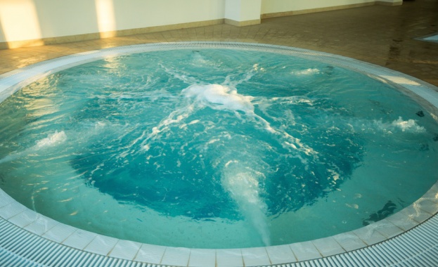 Тежък инцидент с дете в джакузи във варненски хотел