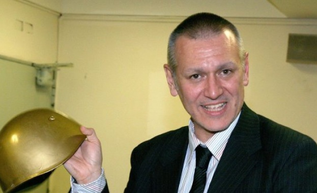 Режисьор призова да се гласува за Татяна Дончева на представление в Народния