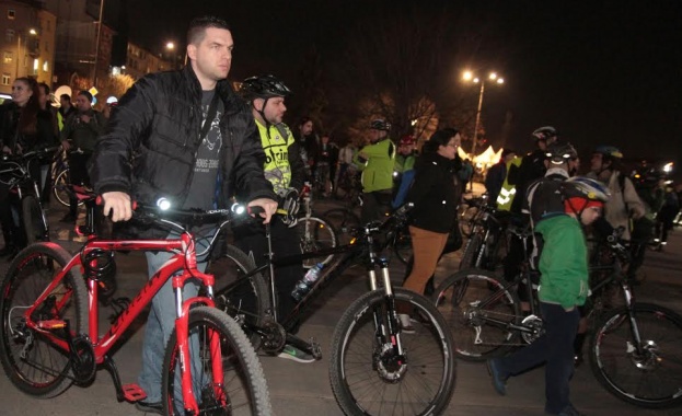 Николай Николов: Управляващите в СО се хвалят с "велоалеи", които всъщност са обикновени отсечки за отбиване на номера