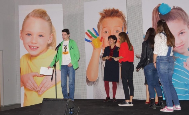 БНТ връчи отличията в конкурса за ученическо есе „Вдъхновители“