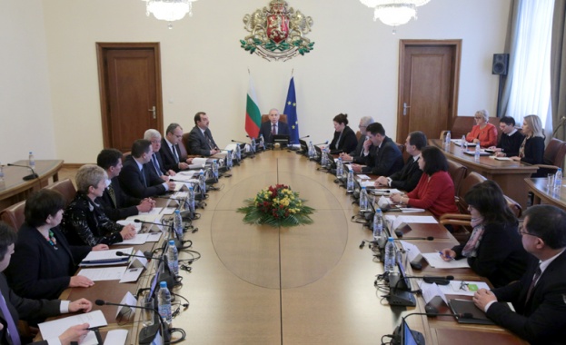 Министрите определят размера на великденските добавки към пенсиите