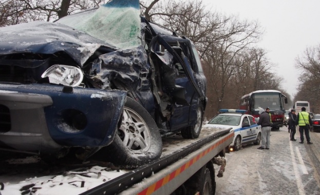 Трима загинали в катастрофа край Пазарджик