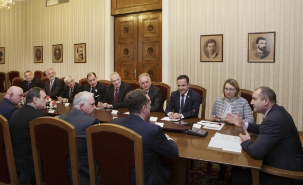 Радев иска съвместни усилия в сътрудничеството в Югоизточна Европа