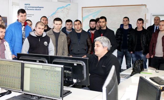 Диспечерският център на ЕНЕРГО-ПРО в Русе отново посрещна студенти от Русенския университет