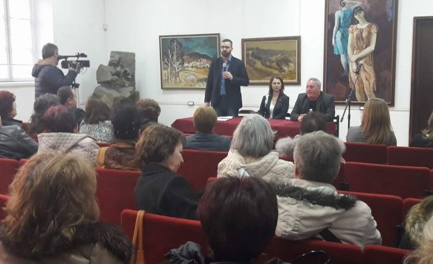 Стоян Мирчев: Неравният достъп до образование е проблем, който трябва да бъде разрешен възможно най-бързо