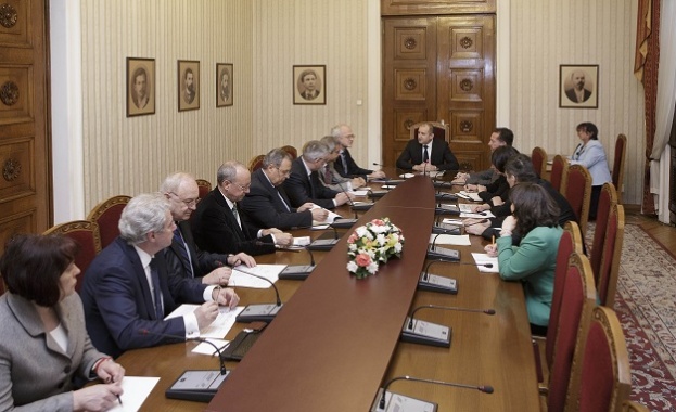 Президентът: Професионалното образование е най-доброто средство за справяне с липсата на подготвени кадри